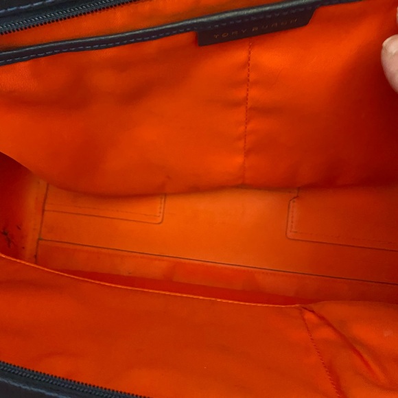 Tory Burch zip up Robinson navy blue tote with orange interior. - Picture 3 of 11